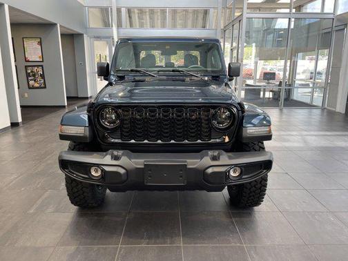 2025 Jeep Gladiator Willys
