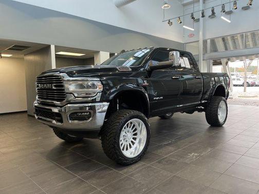 2022 RAM 3500 Laramie Crew Cab 4x4 6'4' Box