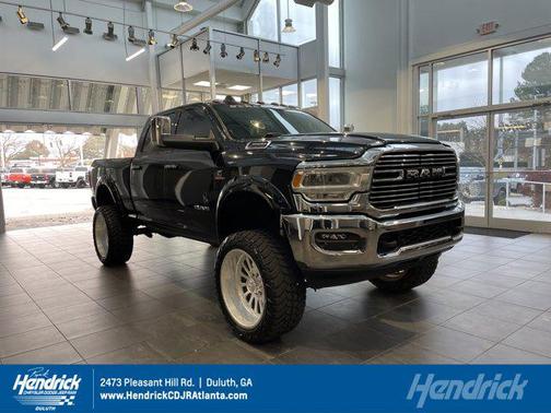 2022 RAM 3500 Laramie Crew Cab 4x4 6'4' Box