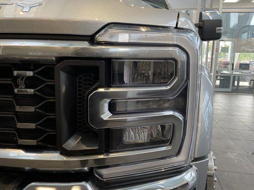2024 Ford F-450 Lariat