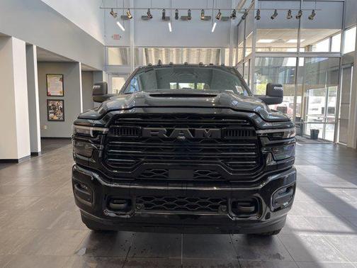 2025 RAM 2500 Laramie Crew Cab 4x4 6'4' Box