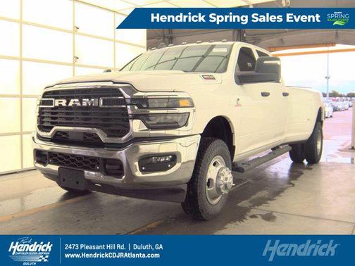 Bright White Clearcoat 2026 RAM 3500 Tradesman Crew Cab 4x4 8' Box