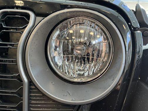 2025 Jeep Gladiator Nighthawk