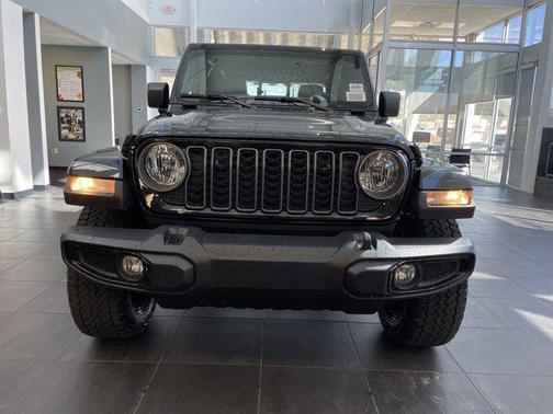 2025 Jeep Gladiator Nighthawk
