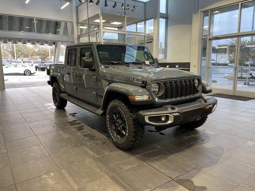 2025 Jeep Gladiator High Tide