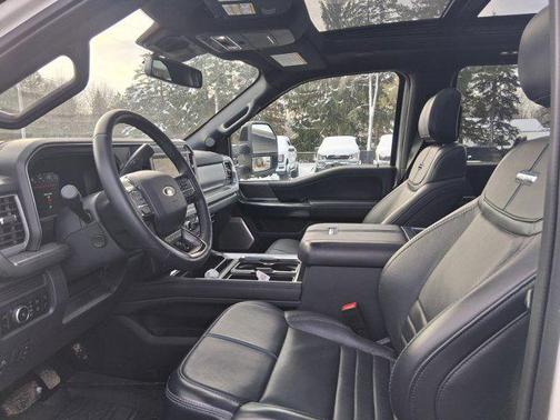 2025 Ford F-250 Platinum