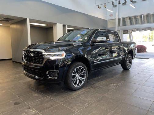 2025 RAM 1500 ST