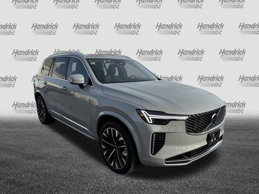 2025 Volvo XC90 B6 Plus 7-Seater