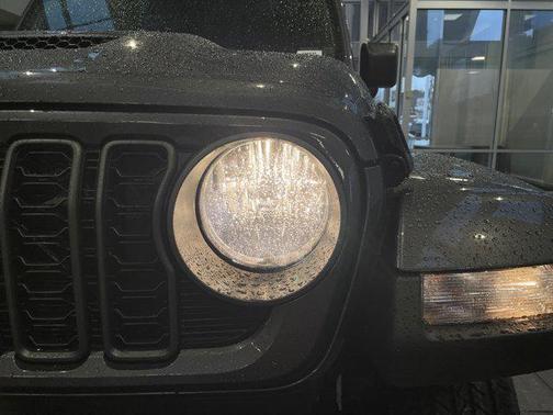 2026 Jeep Gladiator Sport S