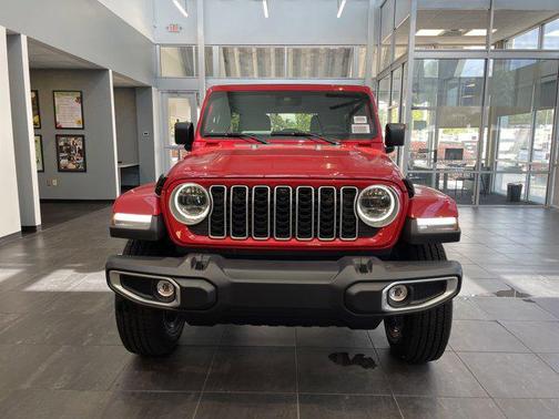 2025 Jeep Wrangler 4-Door Sahara 4x4