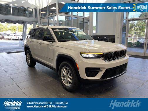 2025 Jeep Grand Cherokee Laredo