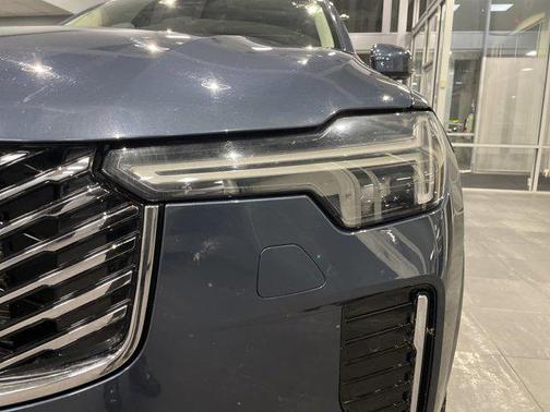 2025 Volvo XC90 B6 Plus 7-Seater