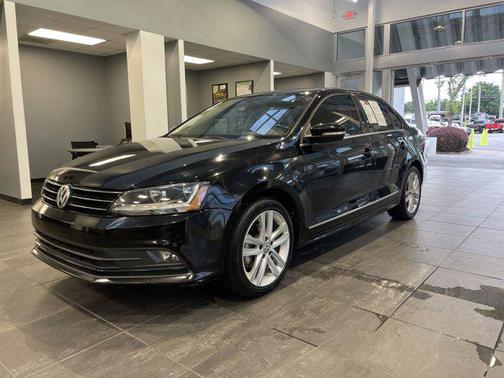 2017 Volkswagen Jetta 1.8T SEL