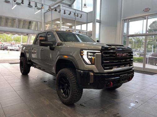 2024 GMC Sierra 2500 AT4