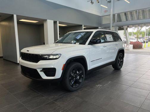 2025 Jeep Grand Cherokee Altitude