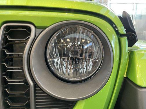 2025 Jeep Gladiator High Tide