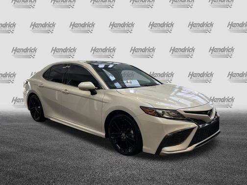 Wind Chill Pearl 2021 Toyota Camry XSE