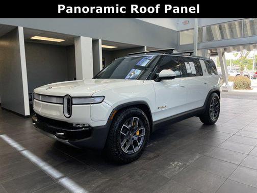 2023 Rivian R1S Adventure