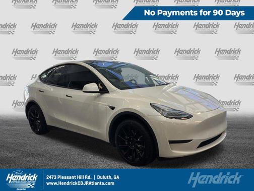 White 2022 Tesla Model Y Long Range Dual Motor All-Wheel Drive