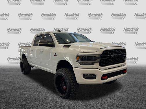 2022 RAM 2500 Big Horn Crew Cab 4x4 6'4' Box