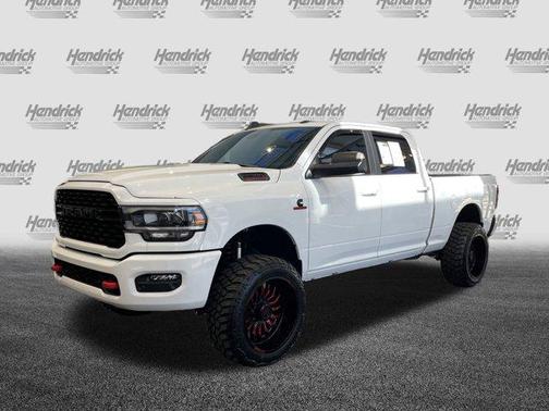 2022 RAM 2500 Big Horn Crew Cab 4x4 6'4' Box