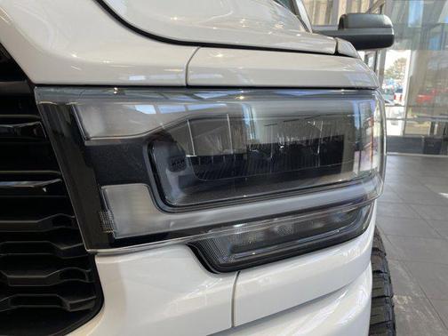 2022 RAM 2500 Big Horn Crew Cab 4x4 6'4' Box