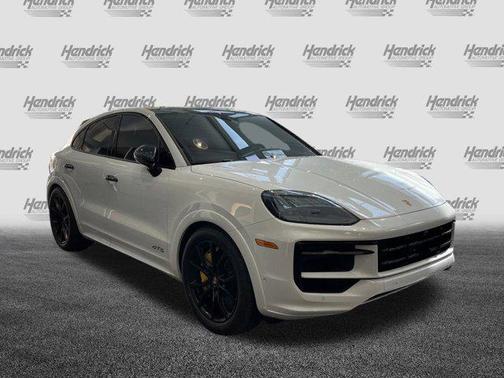 2026 Porsche Cayenne GTS