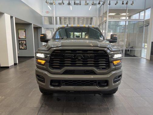 2026 RAM 2500 Big Horn Crew Cab 4x4 8' Box