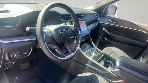 Diamond Black Crystal Pearlcoat 2025 Jeep Grand Cherokee L Limited
