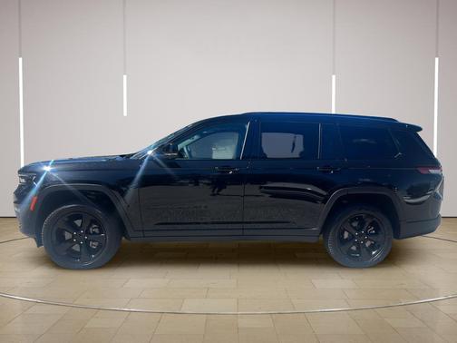 Diamond Black Crystal Pearlcoat 2025 Jeep Grand Cherokee L Limited