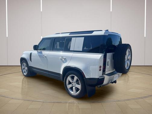 Fuji White 2025 Land Rover Defender 110 P400 S