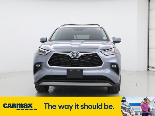 2023 Toyota Highlander Hybrid Platinum