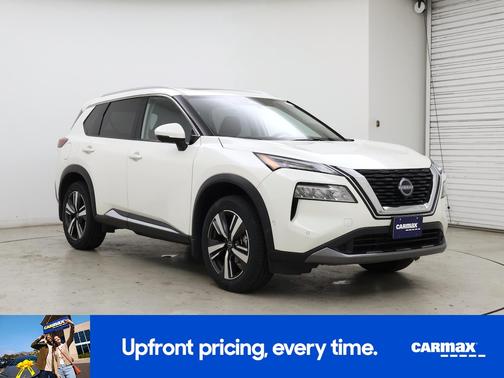 White 2023 Nissan Rogue SL