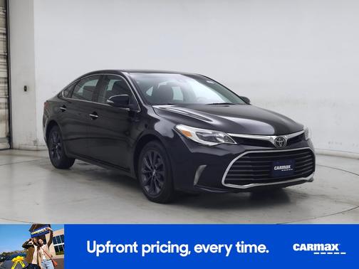 Black 2018 Toyota Avalon XLE