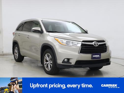 Silver 2014 Toyota Highlander XLE
