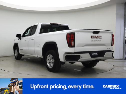 White 2024 GMC Sierra 1500 SLE