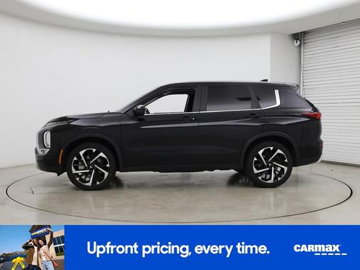 2023 Mitsubishi Outlander SE