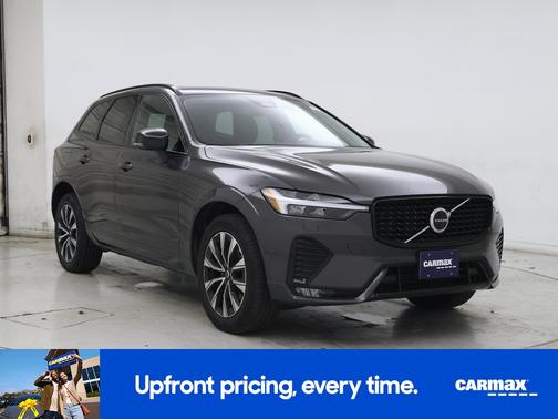2023 Volvo XC60 B5 Plus Dark Theme