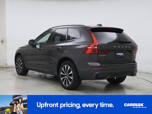 2023 Volvo XC60 B5 Plus Dark Theme