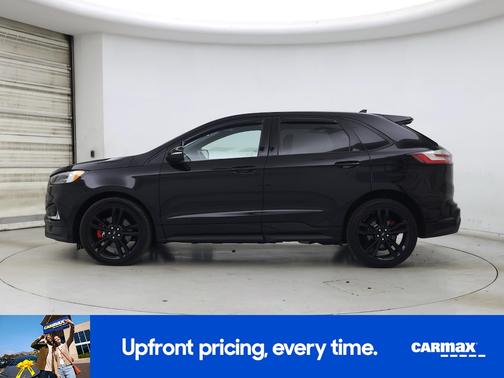 Black 2020 Ford Edge ST