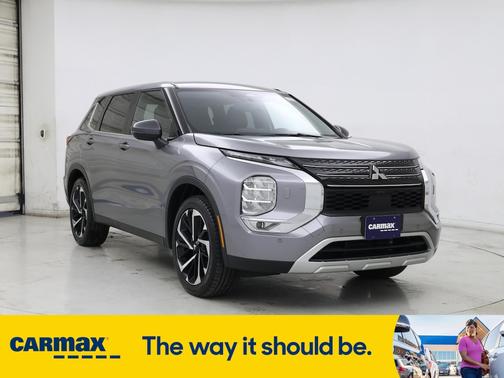 2022 Mitsubishi Outlander SE