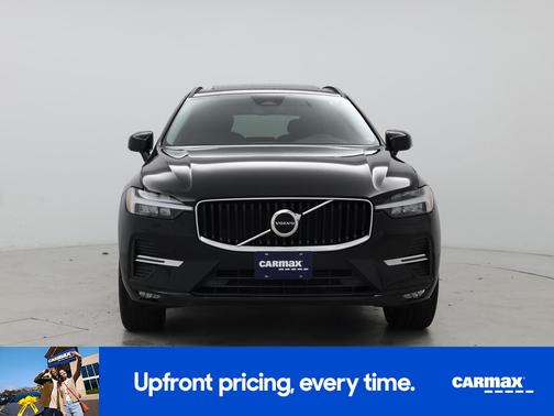 2022 Volvo XC60 B5 Momentum