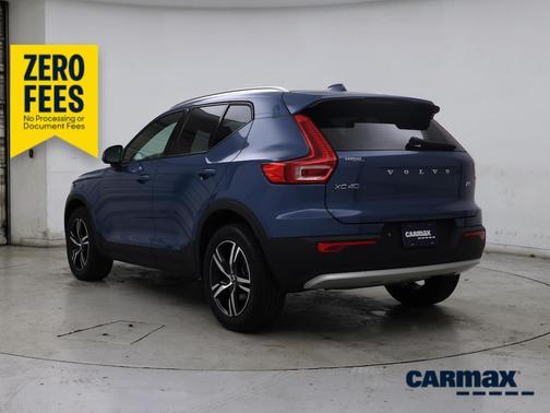 Blue 2023 Volvo XC40 B5 Core