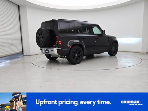 2023 Land Rover Defender 110 SE