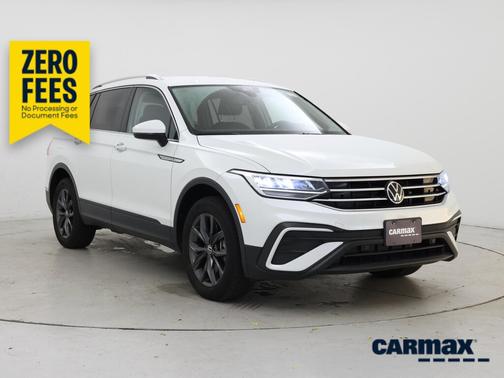 White 2023 Volkswagen Tiguan SE