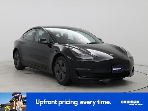 Black 2023 Tesla Model 3