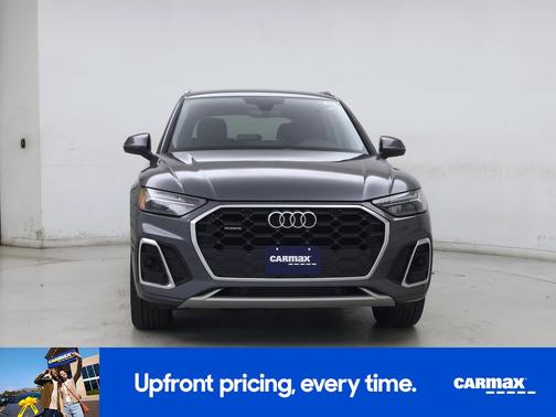 Gray 2023 Audi Q5 Premium