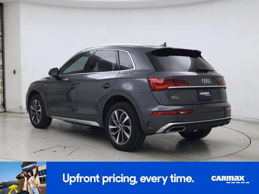 Gray 2023 Audi Q5 Premium