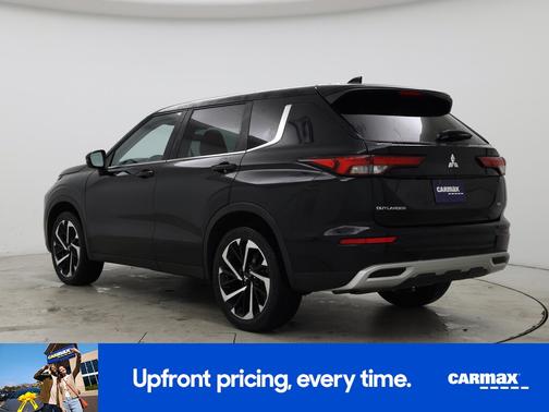 Black 2022 Mitsubishi Outlander Black Edition