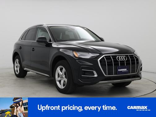 Black 2023 Audi Q5 Premium